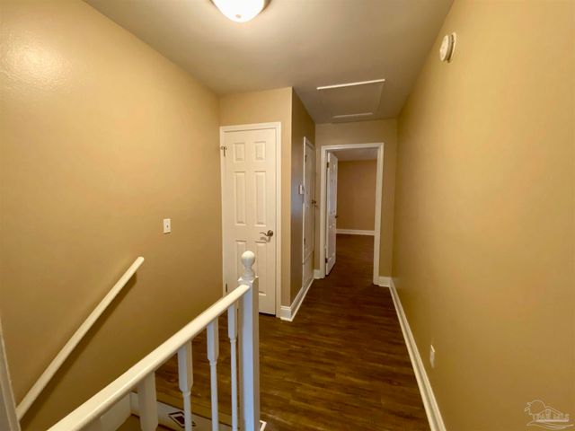 9022 Governors Pl Ct, Pensacola, FL 32514