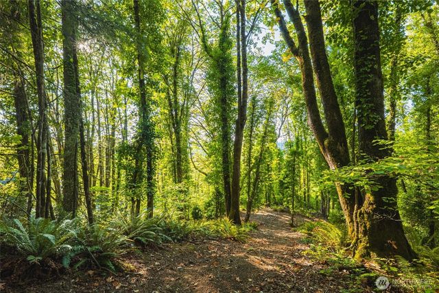 9011 Dana Drive NW, Gig Harbor, WA 98332