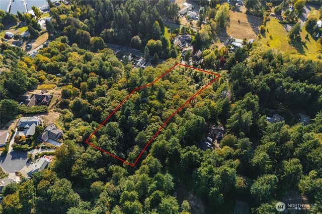 9011 Dana Drive NW, Gig Harbor, WA 98332