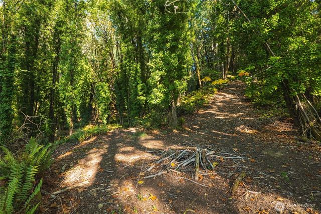 9011 Dana Drive NW, Gig Harbor, WA 98332