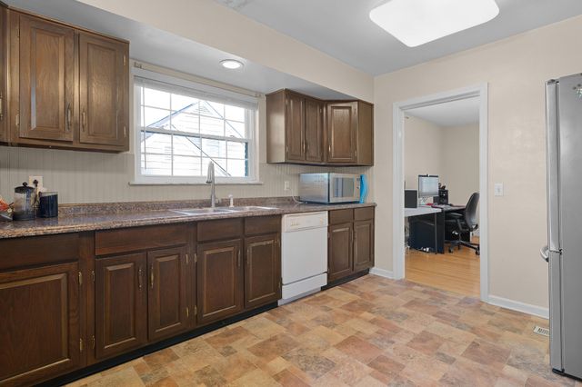 110 Forsythe Street, Chattanooga, TN 37415