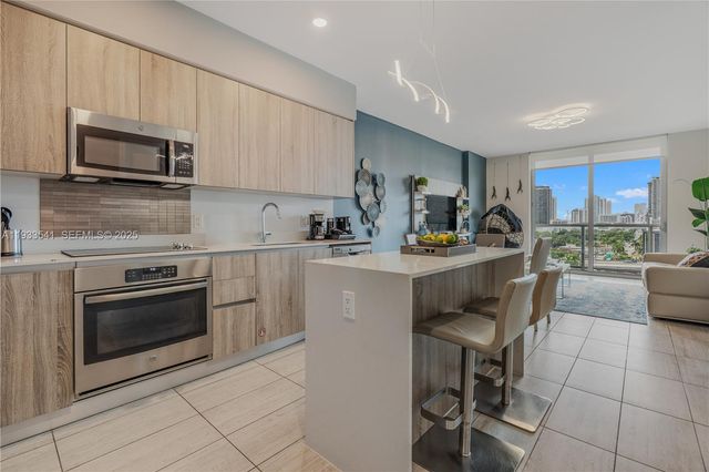 3900 Biscayne Blvd S-904, Miami, FL 33137