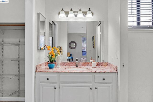 39921 Parada St A, Newark, CA 94560