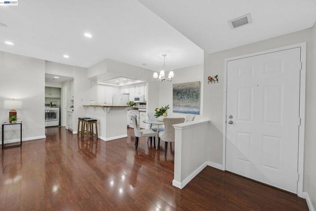 39921 Parada St A, Newark, CA 94560