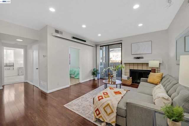 39921 Parada St A, Newark, CA 94560