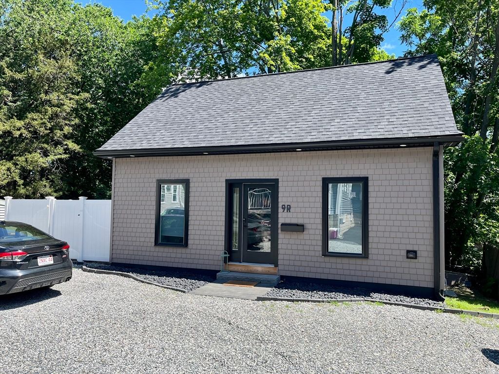 9-11 Revere St 9R, Arlington, MA 02476