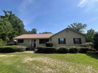 2651 Jay Road, Brewton, AL 36426
