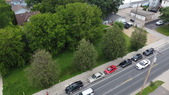 917 18th Avenue NE, Minneapolis, MN 55418
