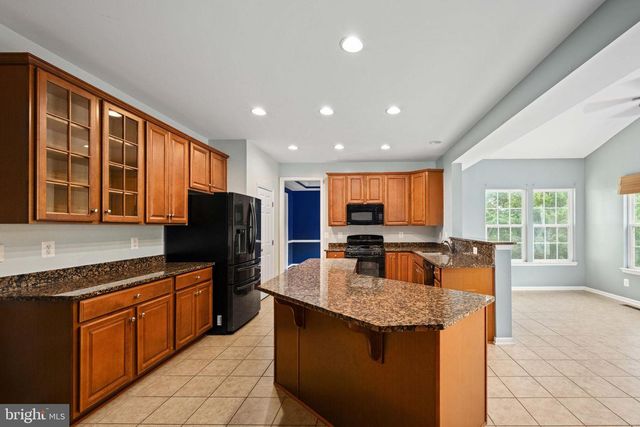 9426 RESERVOIR RD, Fredericksburg, VA 22407