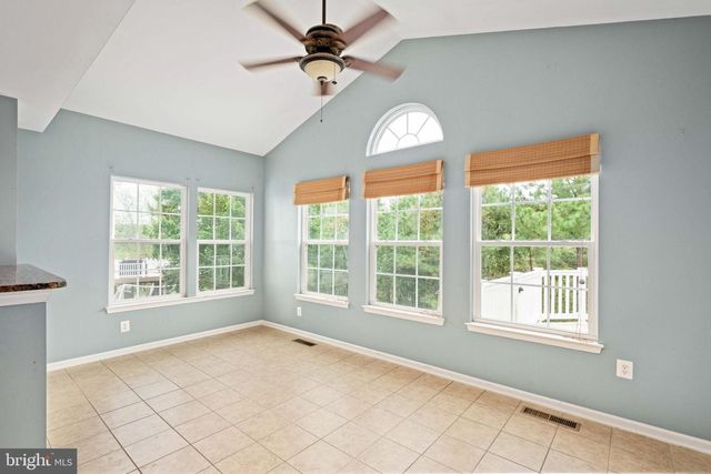 9426 RESERVOIR RD, Fredericksburg, VA 22407