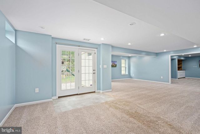 9426 RESERVOIR RD, Fredericksburg, VA 22407