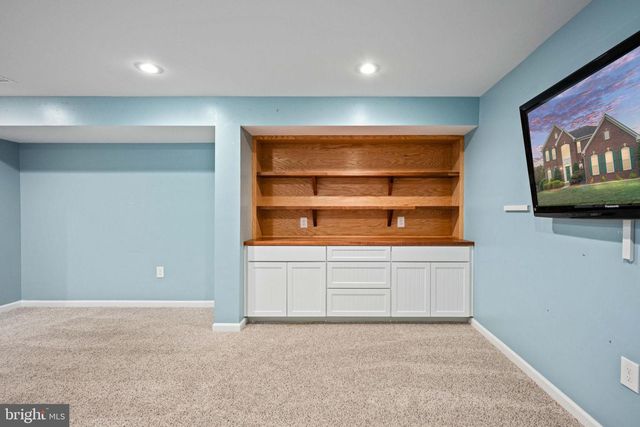 9426 RESERVOIR RD, Fredericksburg, VA 22407