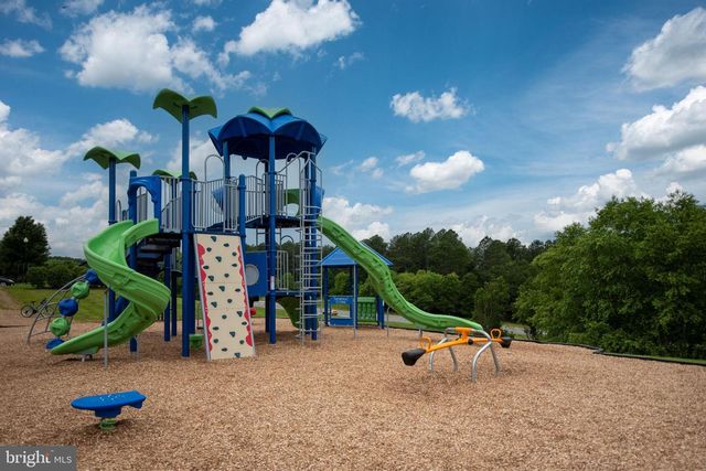 9426 RESERVOIR RD, Fredericksburg, VA 22407