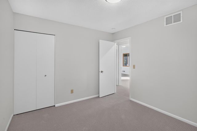 9829 105th Avenue N, Maple Grove, MN 55369