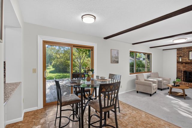 9829 105th Avenue N, Maple Grove, MN 55369