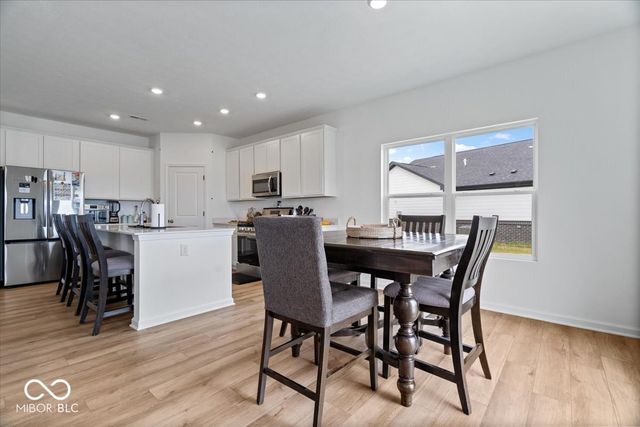1549 Little Rodeo Place, Greenwood, IN 46143