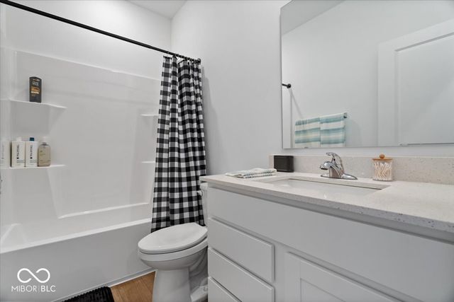1549 Little Rodeo Place, Greenwood, IN 46143