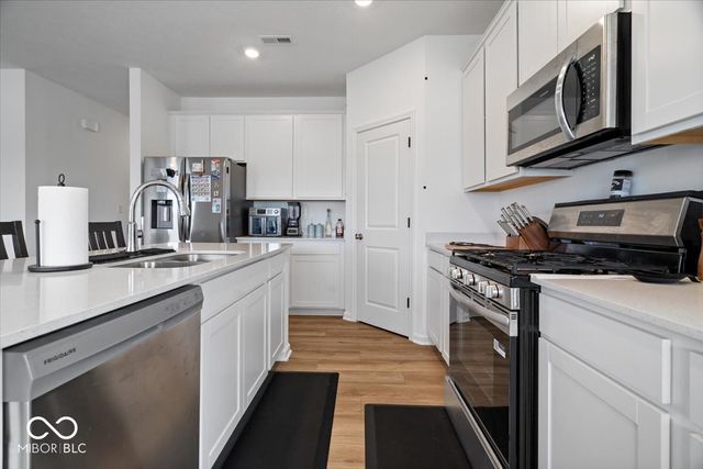 1549 Little Rodeo Place, Greenwood, IN 46143