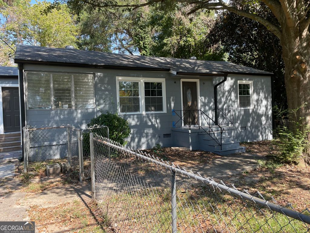 378 Gresham Road SW, Mableton, GA 30126
