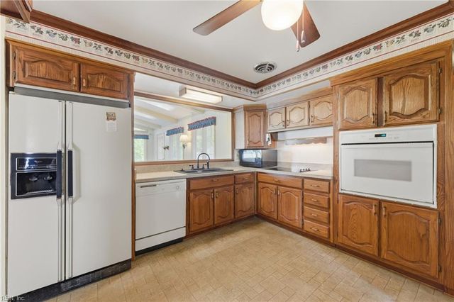 710 Arlington TER, Hampton, VA 23666