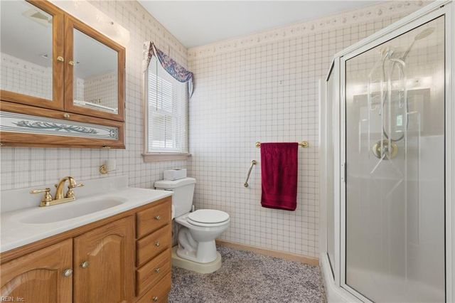 710 Arlington TER, Hampton, VA 23666