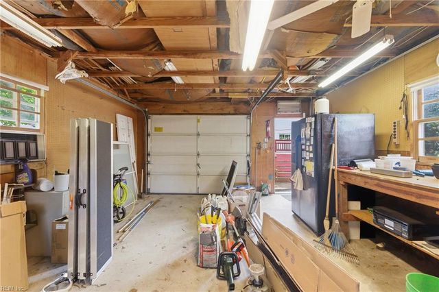 710 Arlington TER, Hampton, VA 23666