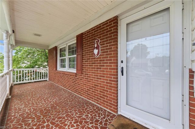 710 Arlington TER, Hampton, VA 23666