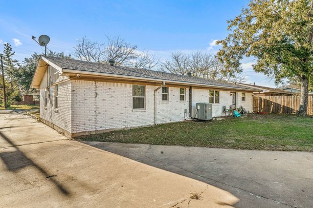 261 Barker Street, Stephenville, TX 76401