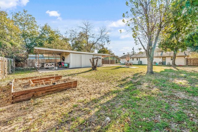 261 Barker Street, Stephenville, TX 76401