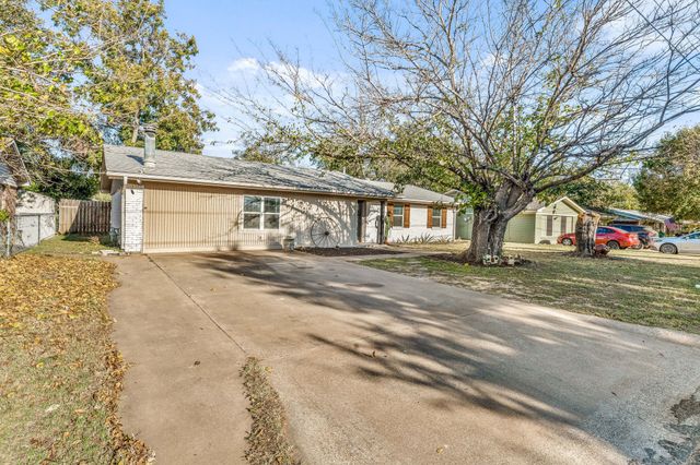 261 Barker Street, Stephenville, TX 76401