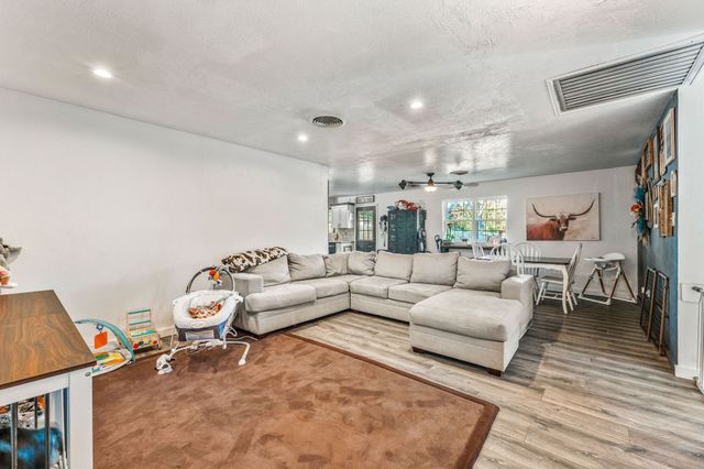 261 Barker Street, Stephenville, TX 76401