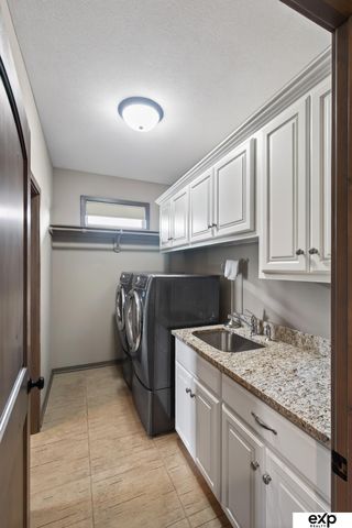 17508 Ridgemont Street, Omaha, NE 68136