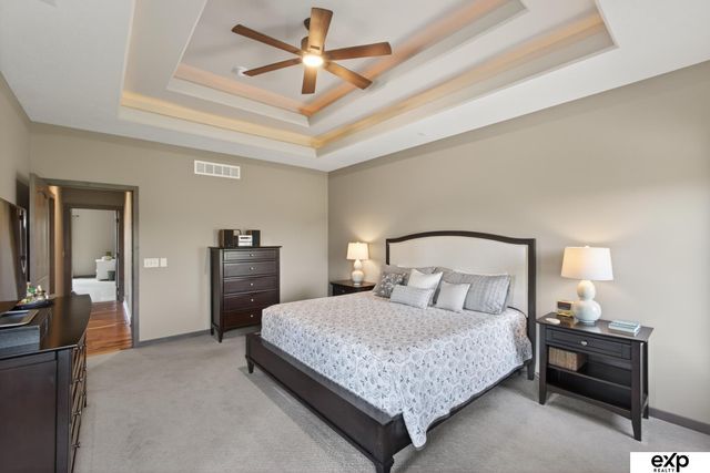 17508 Ridgemont Street, Omaha, NE 68136