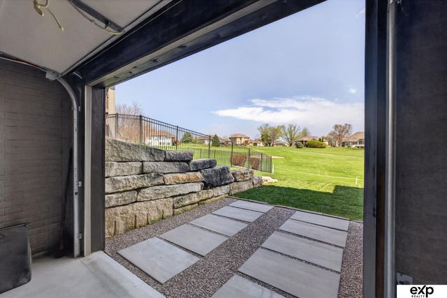 17508 Ridgemont Street, Omaha, NE 68136