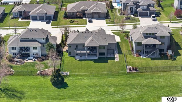 17508 Ridgemont Street, Omaha, NE 68136