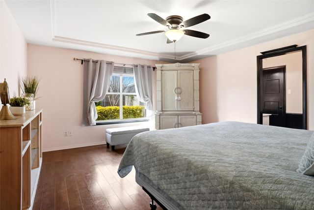 121 Montreal Drive, Hurst, TX 76054