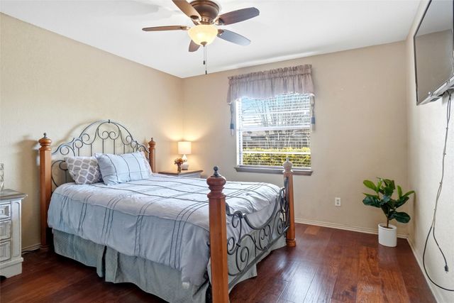 121 Montreal Drive, Hurst, TX 76054