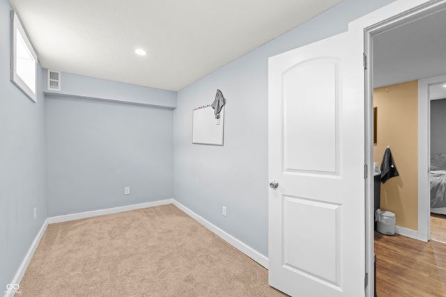 1302 E 8th Street, Anderson, IN 46012