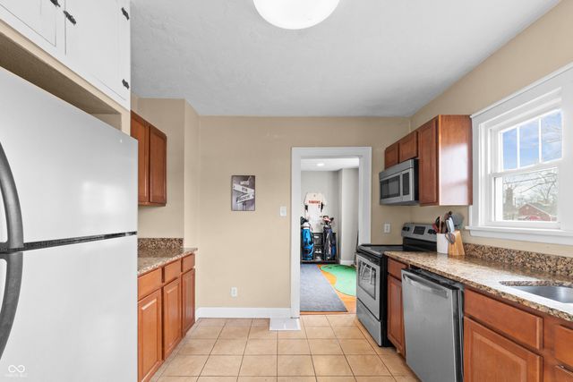 1302 E 8th Street, Anderson, IN 46012