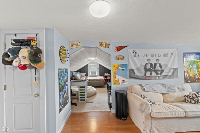 1302 E 8th Street, Anderson, IN 46012