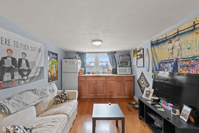 1302 E 8th Street, Anderson, IN 46012