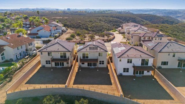 11311 Caminito Rodar, San Diego, CA 92126