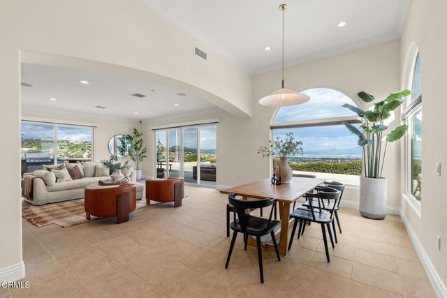 686 Skyview Terrace, Ventura, CA 93003