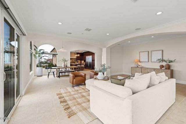 686 Skyview Terrace, Ventura, CA 93003