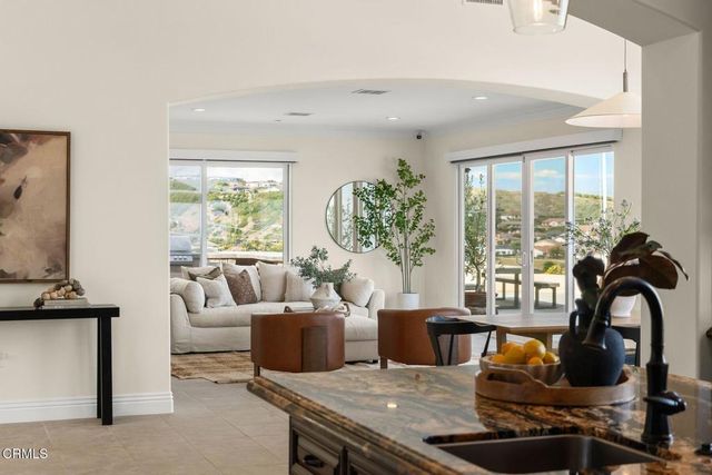 686 Skyview Terrace, Ventura, CA 93003
