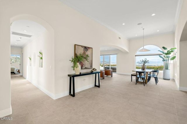 686 Skyview Terrace, Ventura, CA 93003