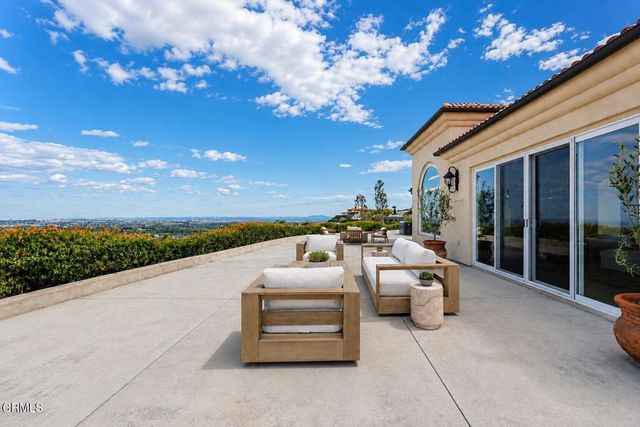 686 Skyview Terrace, Ventura, CA 93003