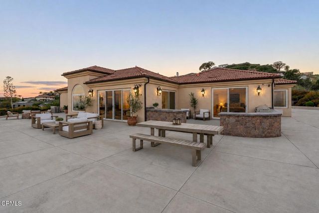 686 Skyview Terrace, Ventura, CA 93003