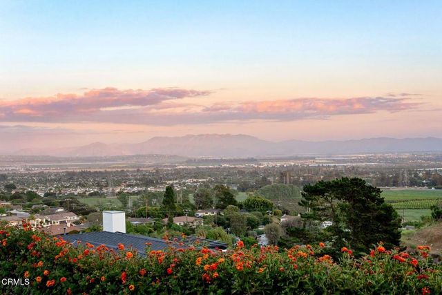 686 Skyview Terrace, Ventura, CA 93003