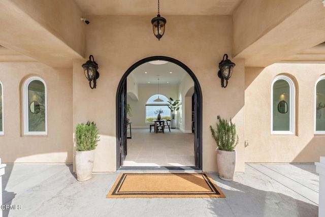 686 Skyview Terrace, Ventura, CA 93003